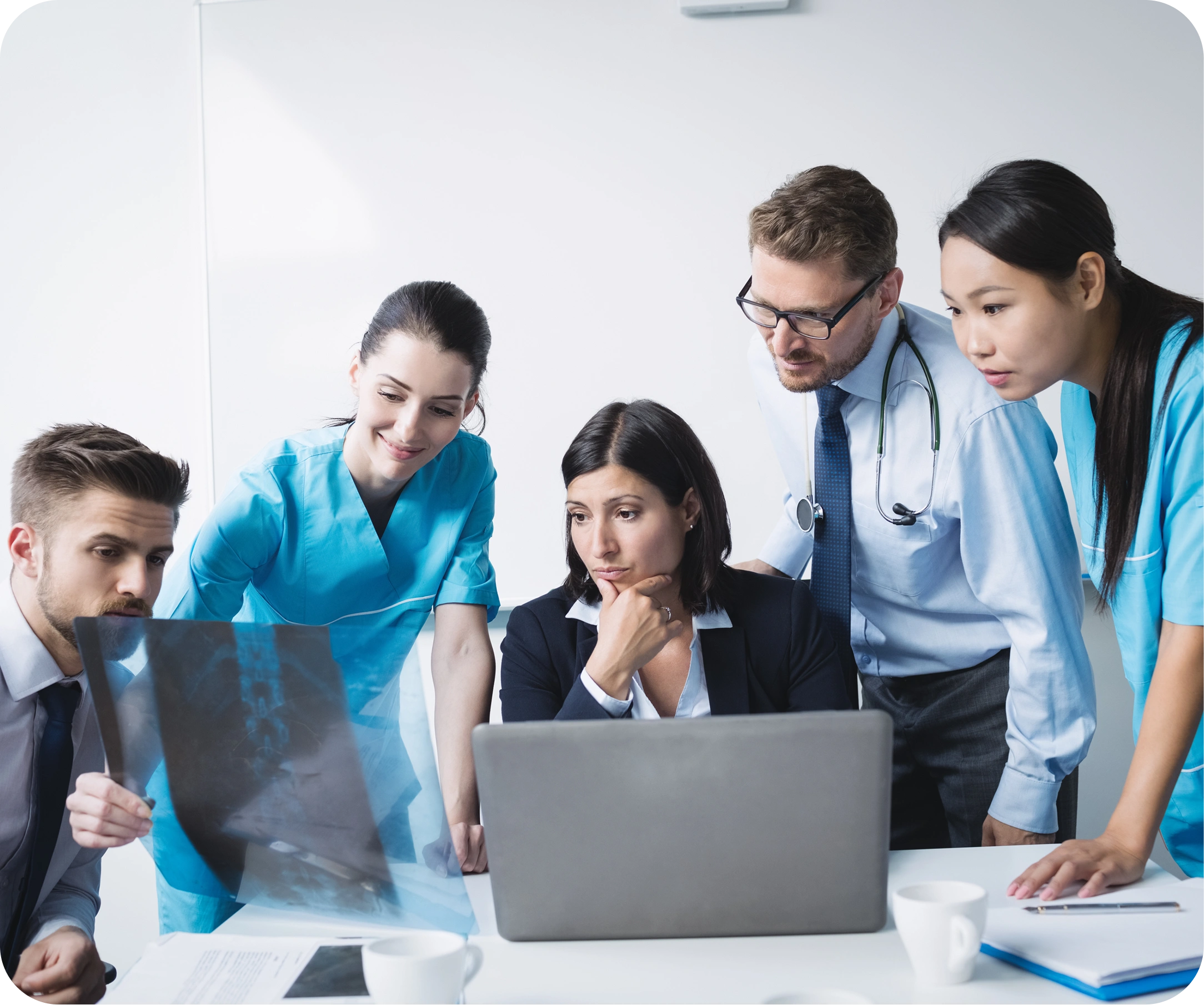 Image showing trusted migration consultants in Thodupuzha helping individuals achieve their Canadian and Australian visa dreams. Authored by Intelligen Immigration