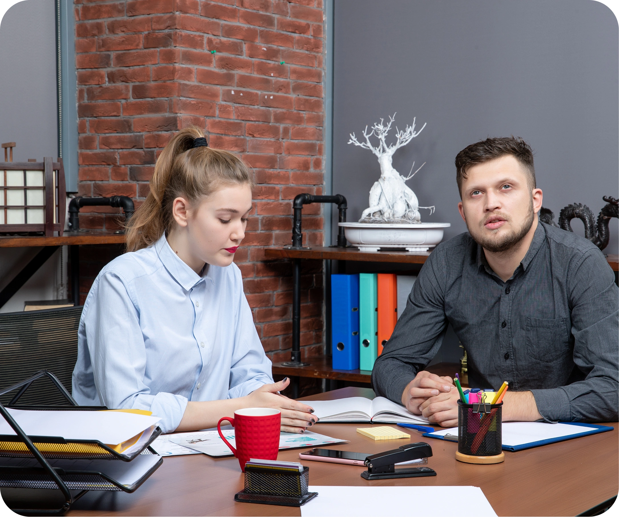 Image showing trusted migration consultants in Thodupuzha helping individuals achieve their Canadian and Australian visa dreams. Authored by Intelligen Immigration